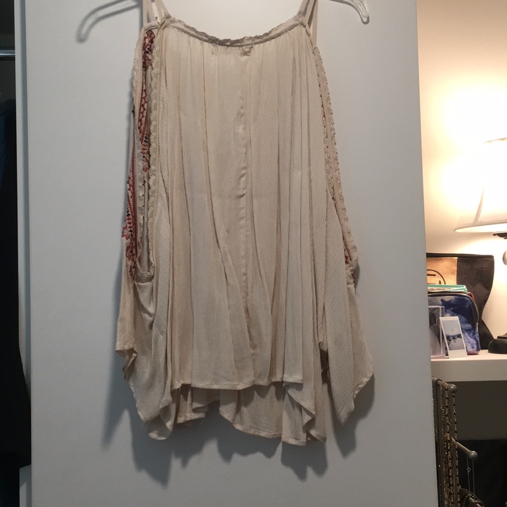 Boho top. Size small - Picture 4 of 4
